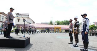 Kapolres Lhokseumawe AKBP Eko Hartanto, S.IK, MH Pimpin Apel Gelar Pasukan Operasi Patuh Seulawah-2020 di Mapolres Lhokseumawe, kamis (23/07/2020) sore.
